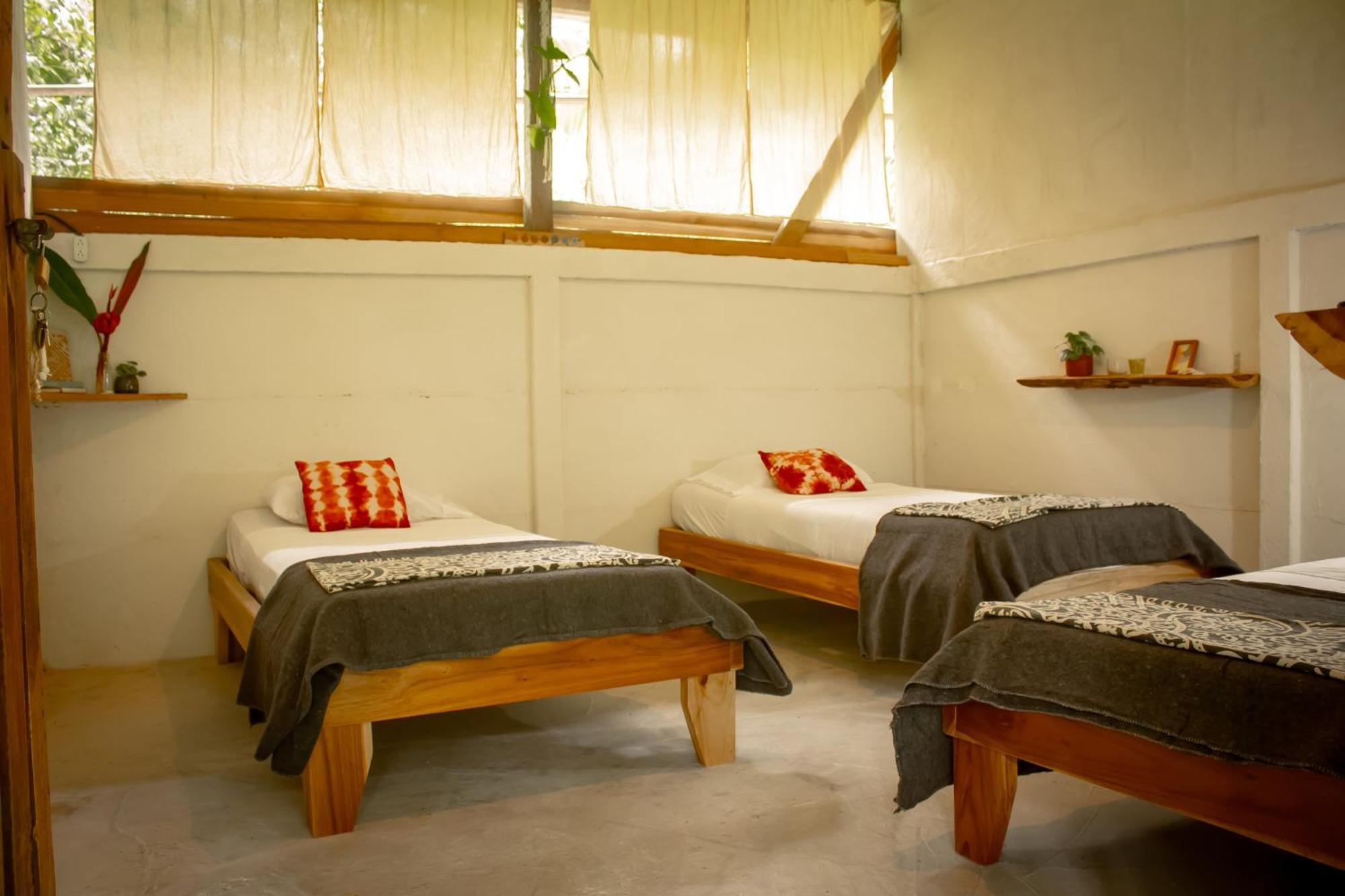 Smile Jungle Hostel Puerto Viejo de Talamanca Zimmer foto